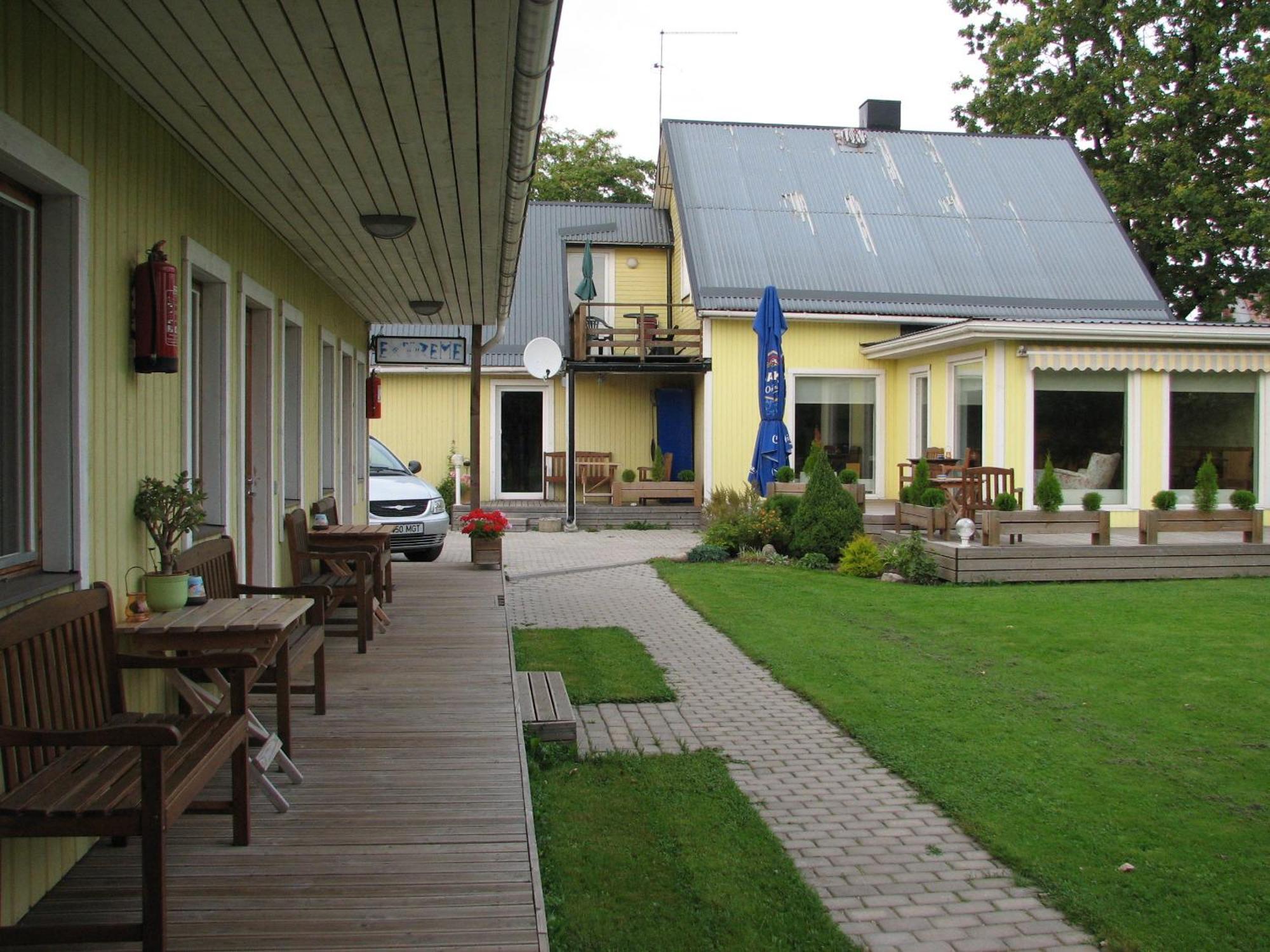 Kaare Guesthouse Viljandi  Luaran gambar